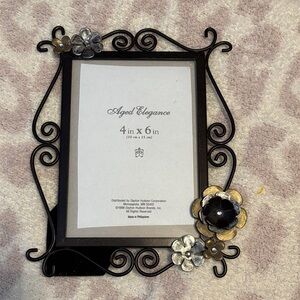 Brown Metal Floral 4x6 Photo Frame